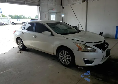 2015 Nissan Altima 2.5 from USA, damaged, VIN 1N4AL3APXFN898049